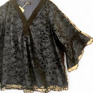 BloomChic Women’s sheer Lace Lined Bell Sleeve Plus Size Top